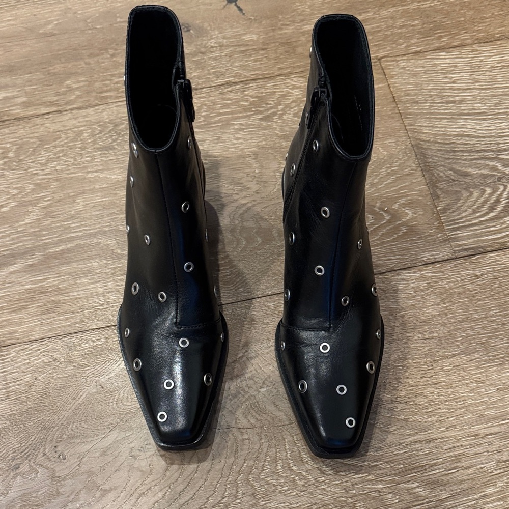rag & bone Joni Zip Leather Chelsea boots with Silver grommets size 6.5(36)
